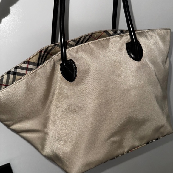 Burberry Nova Check Vinal Tote Bag - Picture 1 of 6